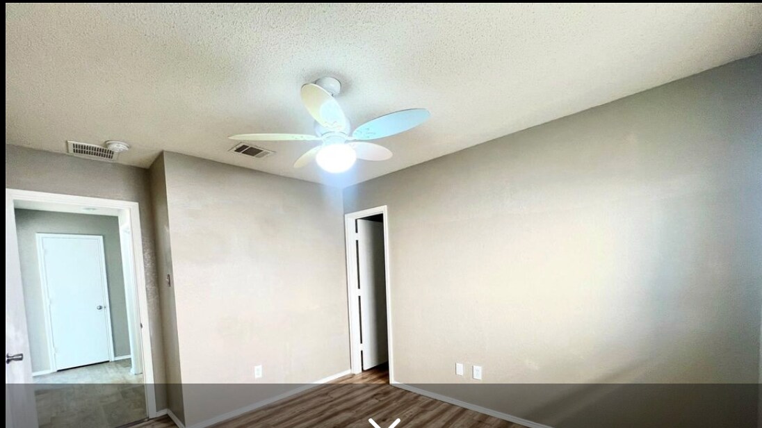 Building Photo - 9908 Peregrine Trl