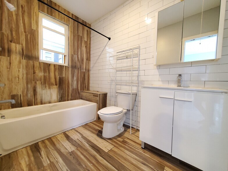 480 Kennedy 2R - 476 Kennedy Blvd