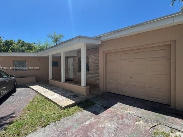 Primary Photo - 5770 SW 60th St