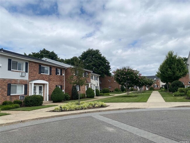 Building Photo - 120 Dawson Ln