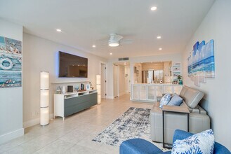 Building Photo - 6268 Palma Del Mar Blvd S