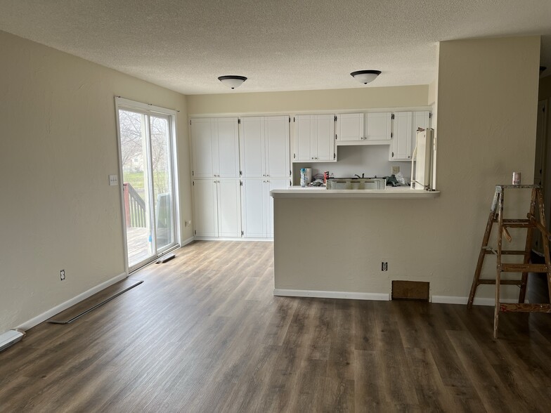 Kitchen - 4161 119th Ave NW