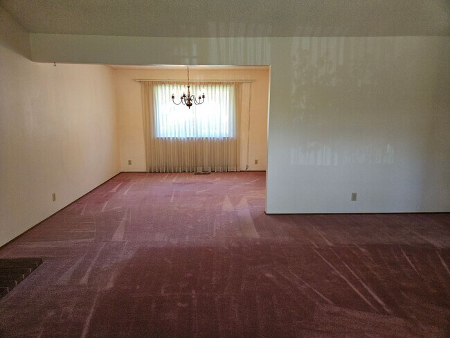 Building Photo - 10989 Ronald Way