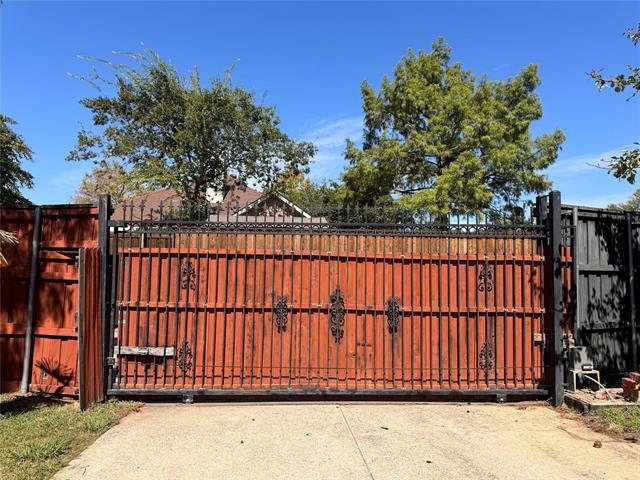 Building Photo - 2005 Martin David Way