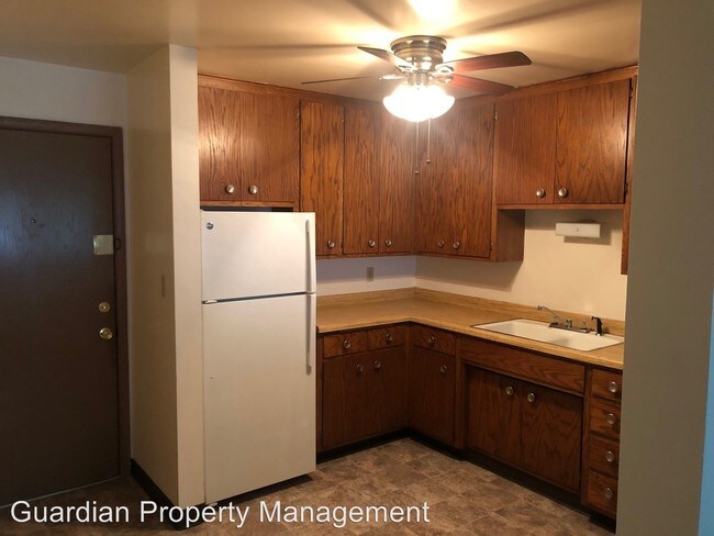 Building Photo - 1807 Stillwater Ave E