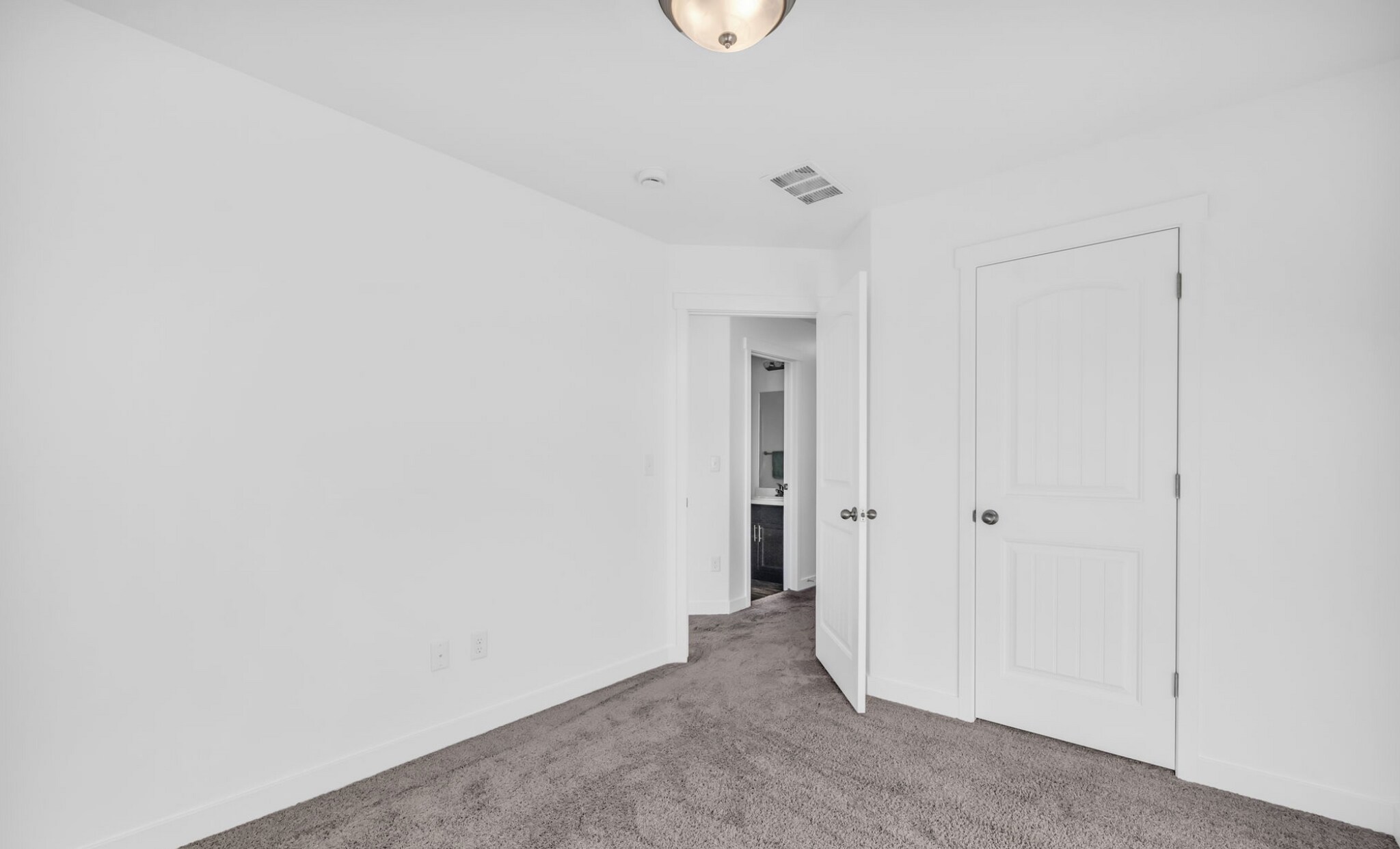 Building Photo - 91 E Legacy Pky