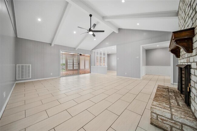 Building Photo - 1059 Richelieu Ln