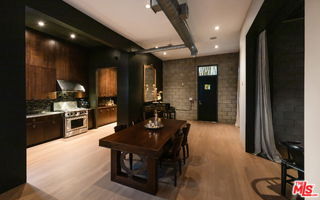 Building Photo - 710 Orlando Ave