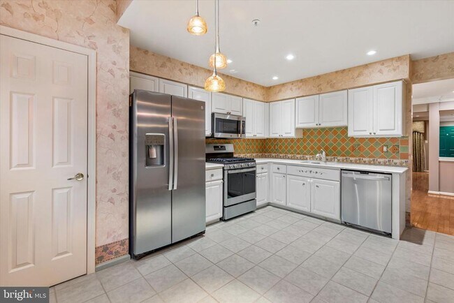 Building Photo - 1629 ROCKCRESS Dr