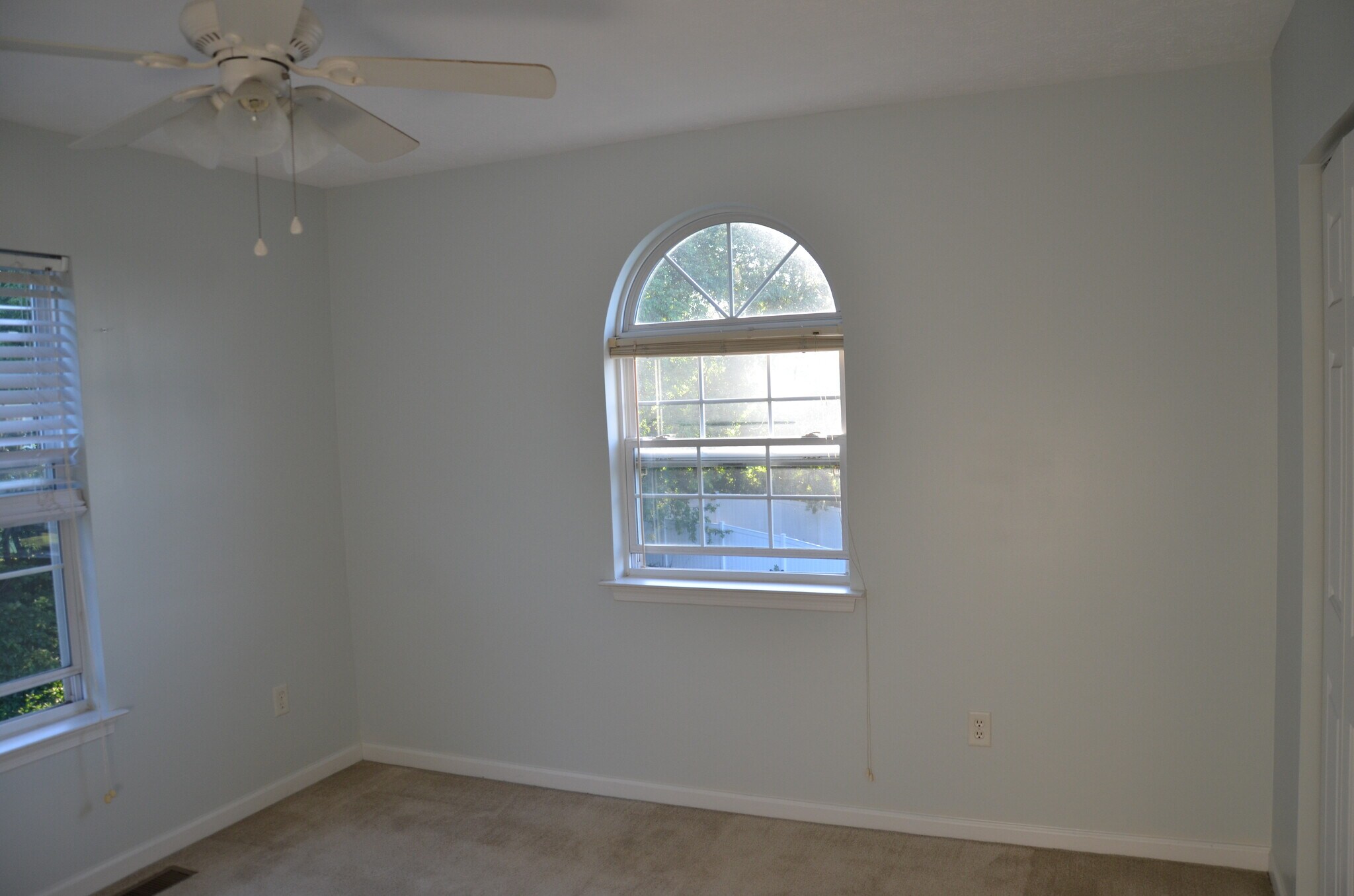 Building Photo - 311 Emerson Ln