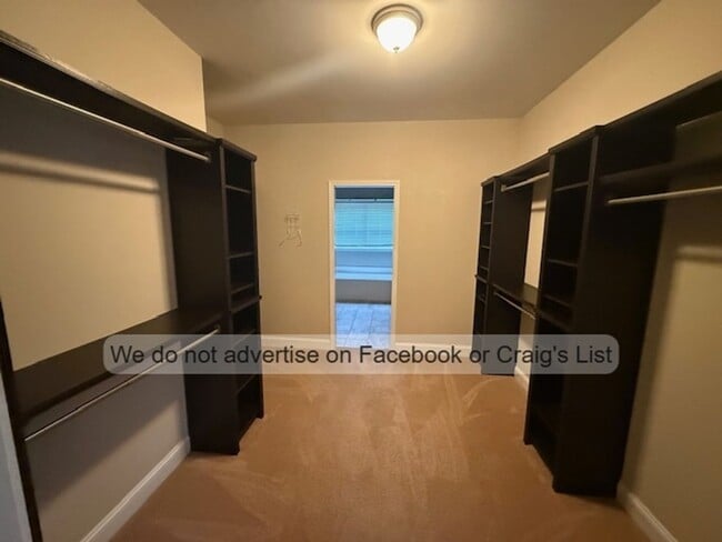 Building Photo - Carolina Lakes- Maplewood Drive