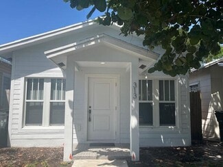 Building Photo - 313 S E St