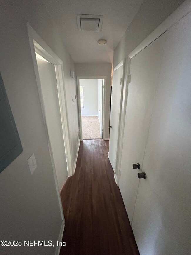 Building Photo - 12723 Longview Dr W