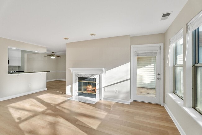 Building Photo - Silver Spring Condo with Modern Comforts and Active Lifestyle Amenities