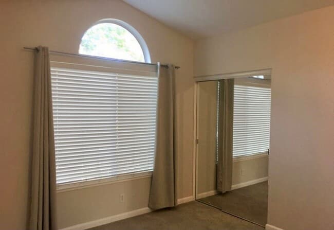 Building Photo - 6280 Ceanothus Ln