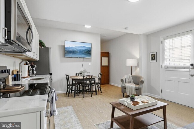 Building Photo - 1900 Princess Anne St