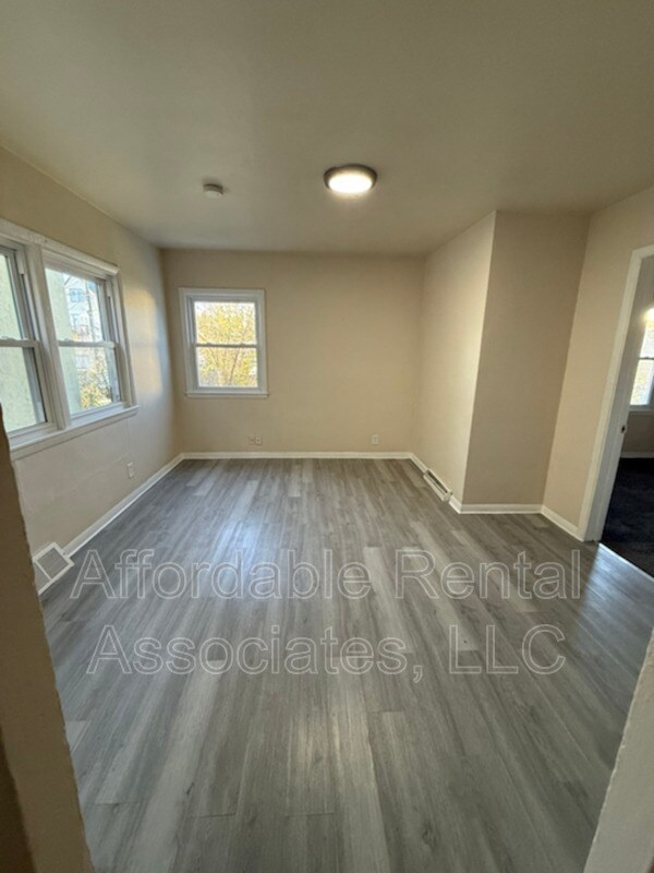 Building Photo - 2127A S 16th St