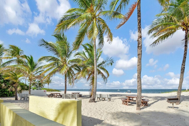 Building Photo - 7 Sunset Ln