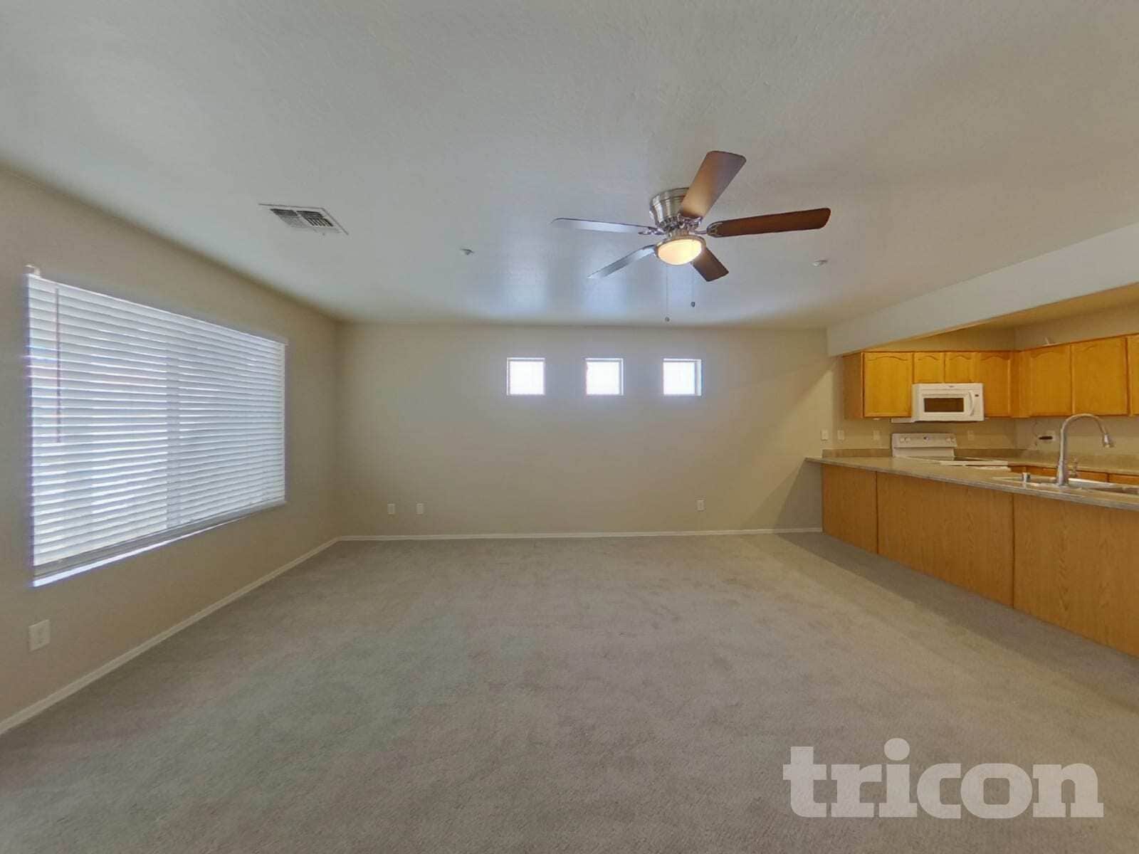 Building Photo - 16015 N 30th St