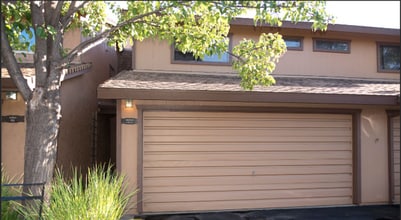 Building Photo - Condo in The Bluffs - Community Pool and Spa