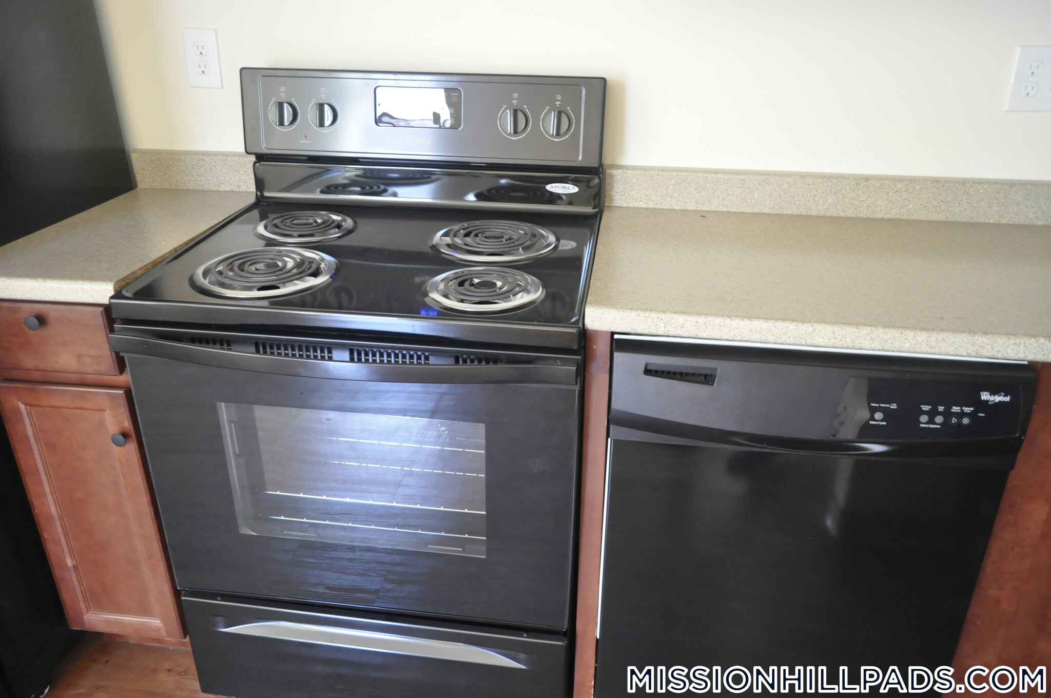 Building Photo - 13 Ruggles St