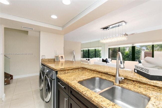 Building Photo - 8880 SW 133rd Pl