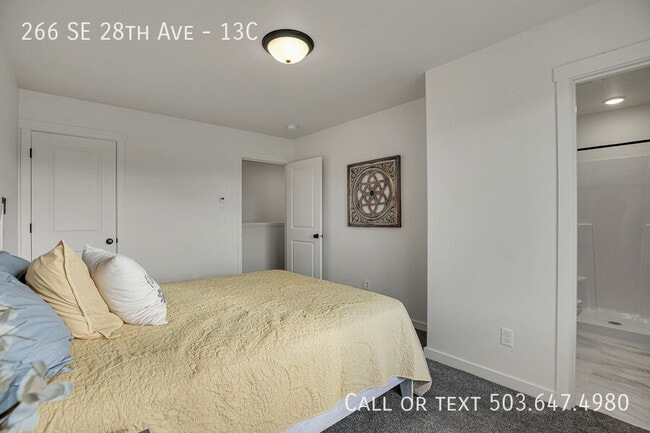 Building Photo - 266 SE 28th Ave