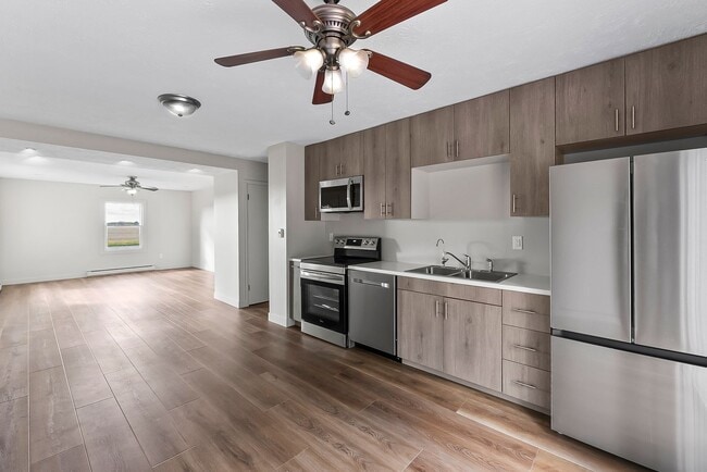 Building Photo - Remodeled 3-Bedroom, 1-Bathroom Home with Garage & Fenced Yard – $1,800/Month