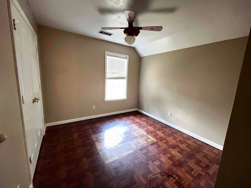 Building Photo - 3123 Woodland Crest Dr
