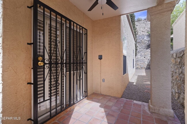 Building Photo - 143 N Alto Mesa Dr