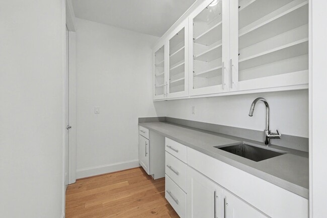 Building Photo - 2713 Kinsley Oaks Dr