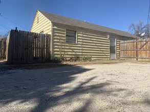 Building Photo - 1643 Dayton Ave