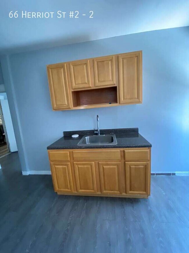 Building Photo - 66 Herriot St