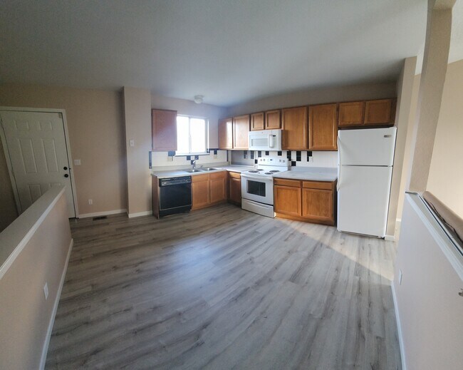 Building Photo - 4184 S Lewiston Cir
