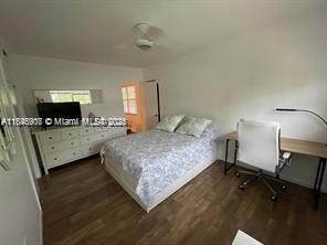 Building Photo - 6511 Santona St