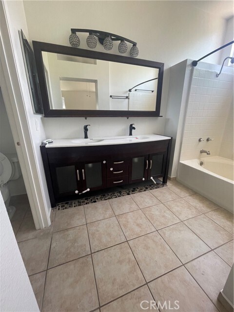 Building Photo - 10245 Shale Ln