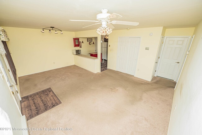 Building Photo - 118 Amberly Dr
