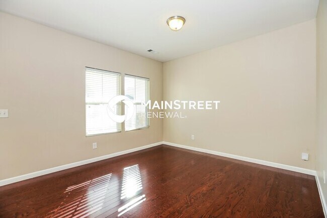 Building Photo - 3 Bedroom Pet-Friendly Home in Murfreesbor...