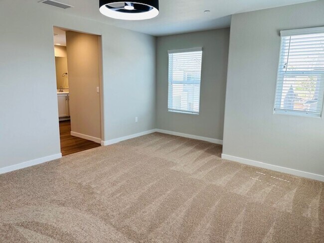 Building Photo - $2,795 Tesoro Viejo, Award Winning Communi...