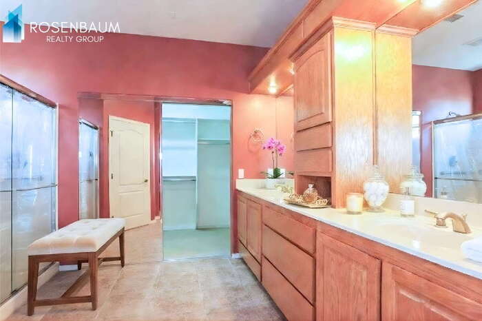 Building Photo - 15310 S Kline Pl