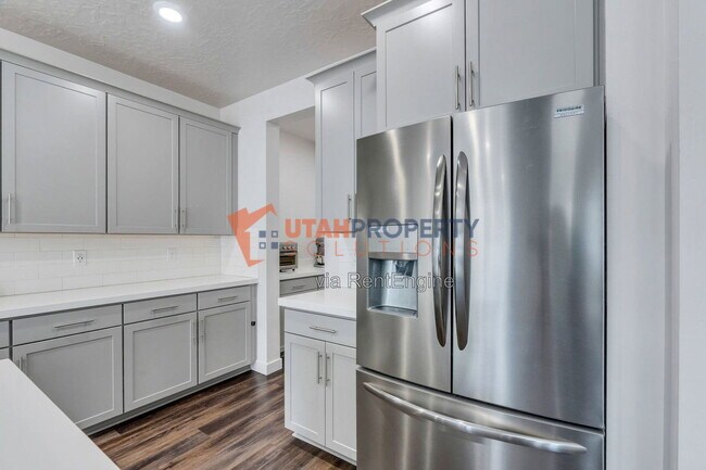 Building Photo - 213 W Prickly Pear Dr