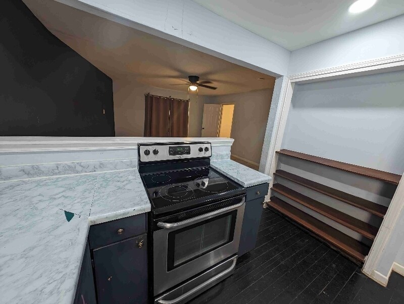 Building Photo - 339 W Bedford Ave