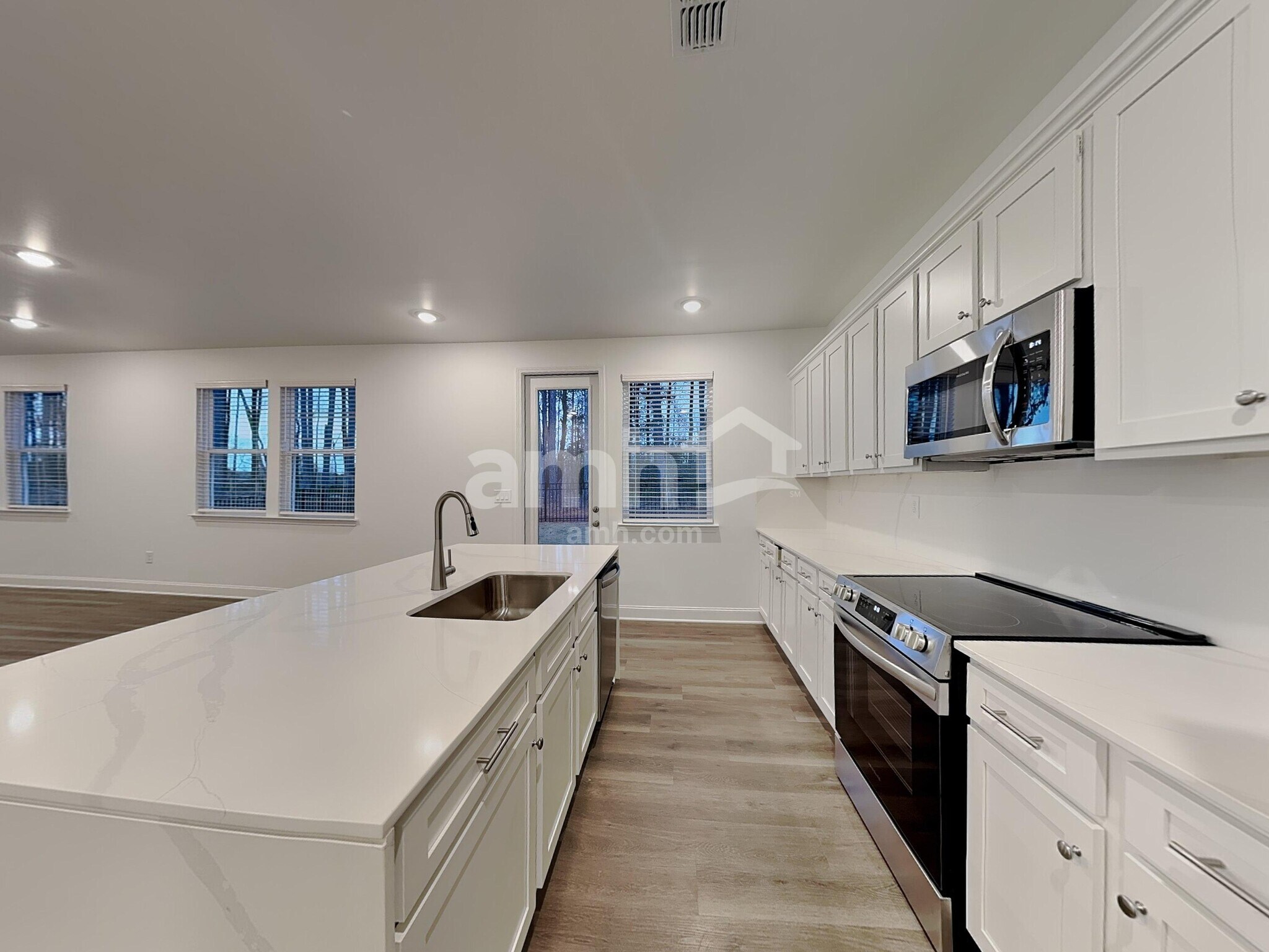 Building Photo - 1488 Aquamarine Dr