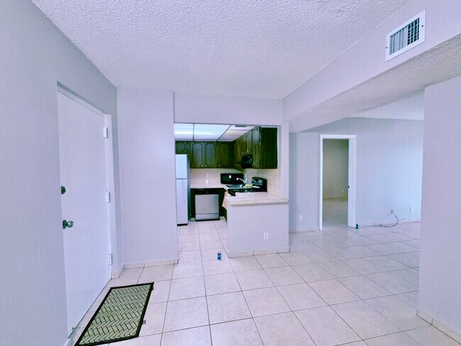 Building Photo - 460 NW 20th St