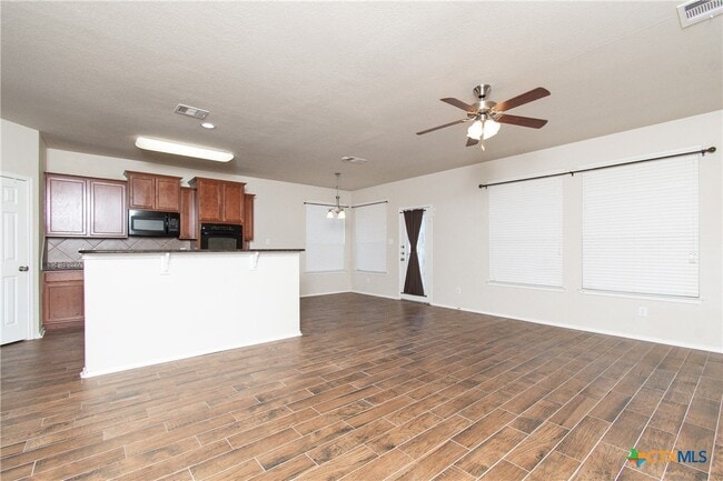 Building Photo - 2403 Black Orchid Dr