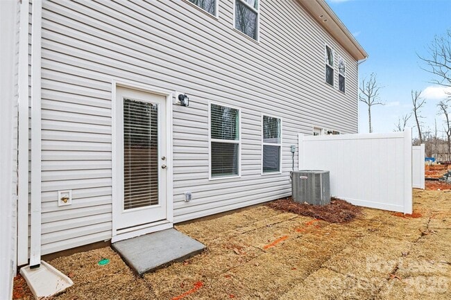 Building Photo - 5616 Ringneck Road