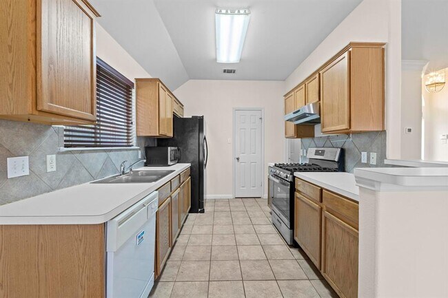 Building Photo - 1137 Don Ann St