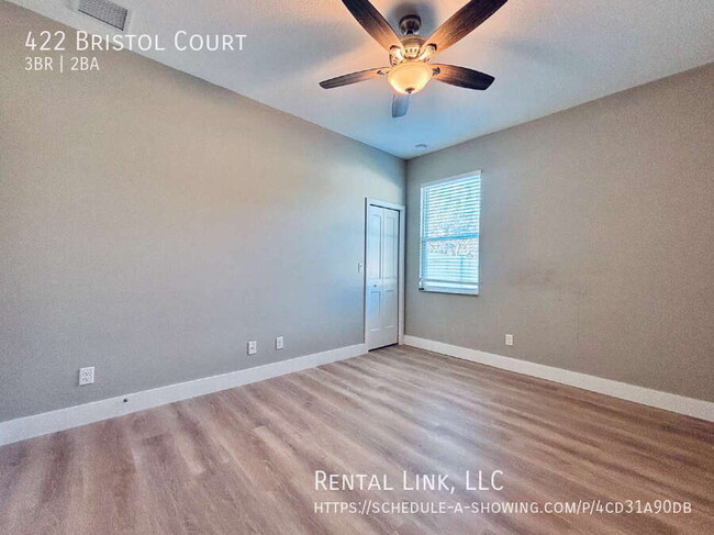 Building Photo - 422 Bristol Ct