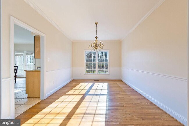 Building Photo - 36767 Pelham Ct