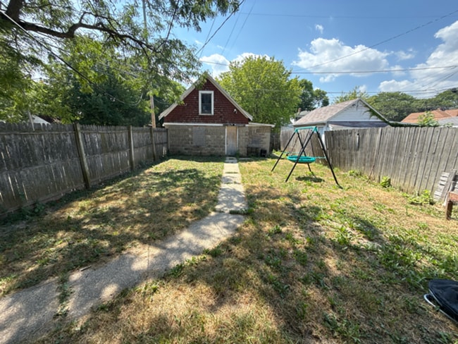 Building Photo - 3201 N 39th St